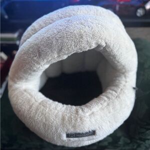 Adorable Nan-dog Dog (or Cat) Bed